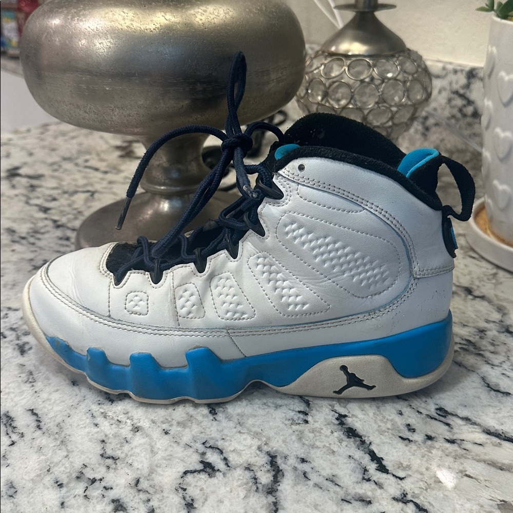 Retro * Vintage* NWOB* Kids Jordan 9s Sneakers - White and Blue & Blsc - Picture 2 of 4